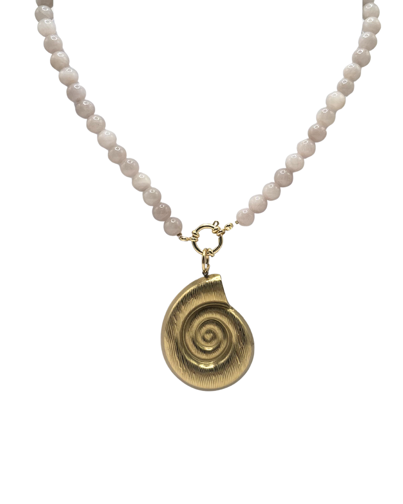 Golden beaded necklace - Beige jade