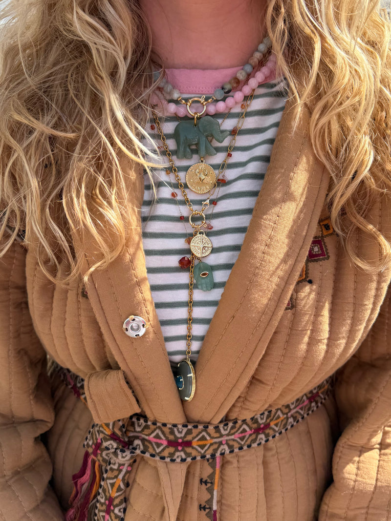 Golden carneool hamsa